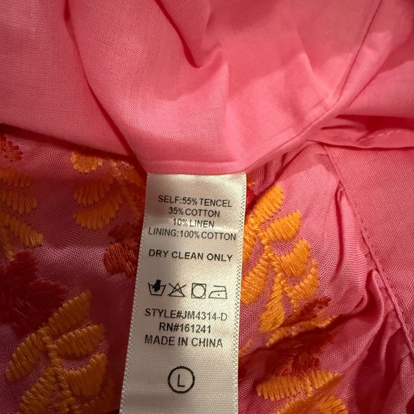 Vibrant Pink Floral Women's Blouse. In boho style. - Picture 6 of 6